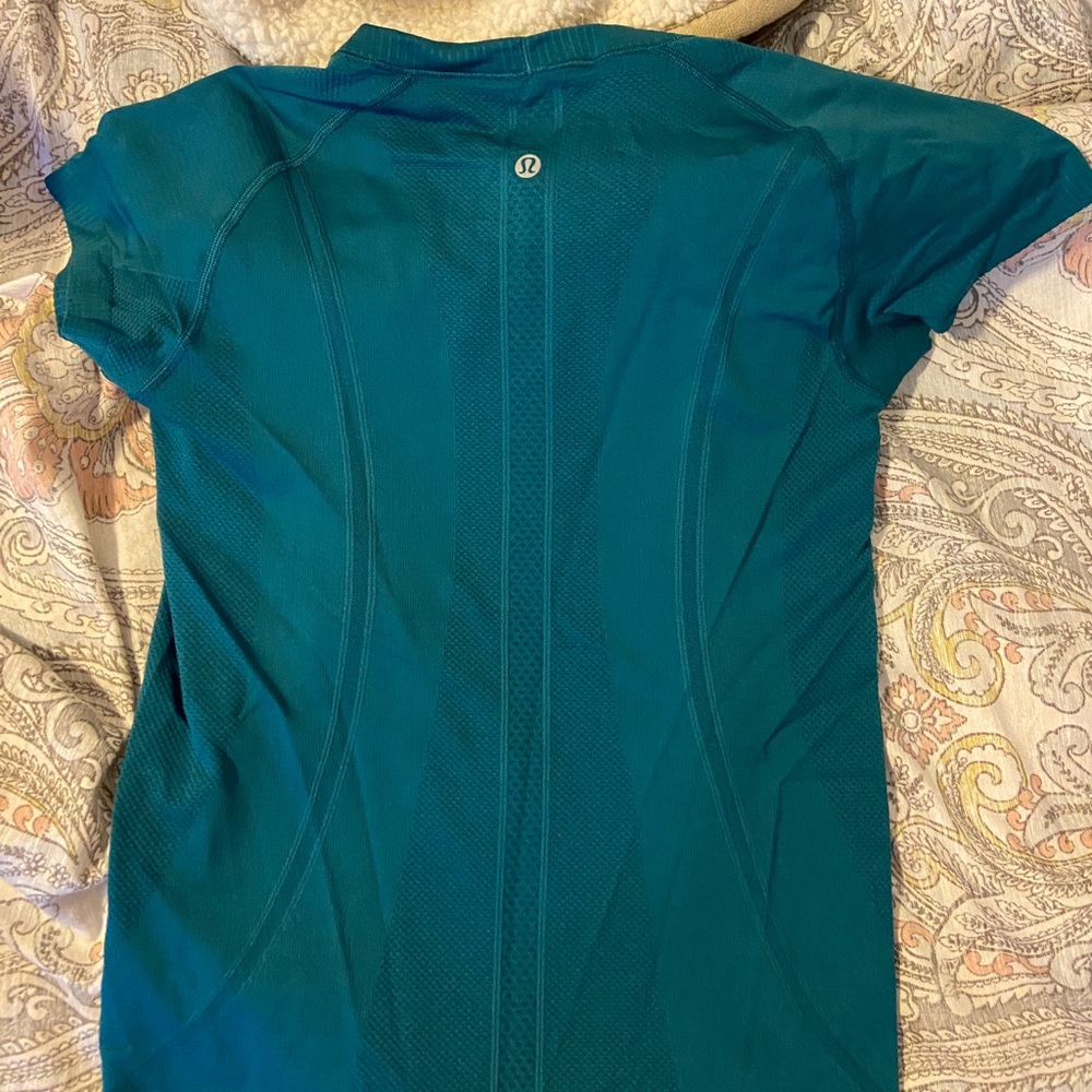 Lululemon swiftly tech 8